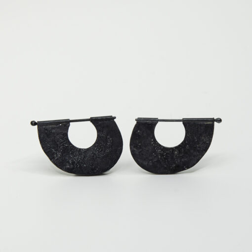 Black Wing Earrings E213 - Image 2