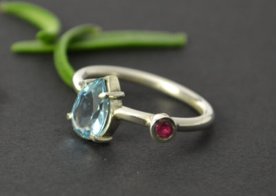 Aquamarine ruby silver ring. Engagement sterling silver. Dainty ring. Natural pear shape gemstone. Designers contemporary ring. Unique ring.