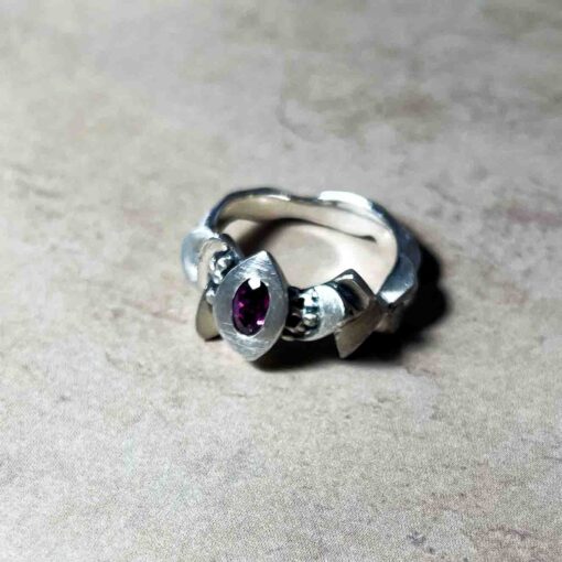 Garnet Silver Ring R77